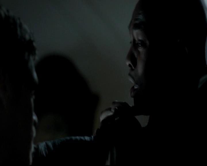 VampireDiariesWorld-dot-org_4x06WeAllGoALittleMadSometimes1612.jpg