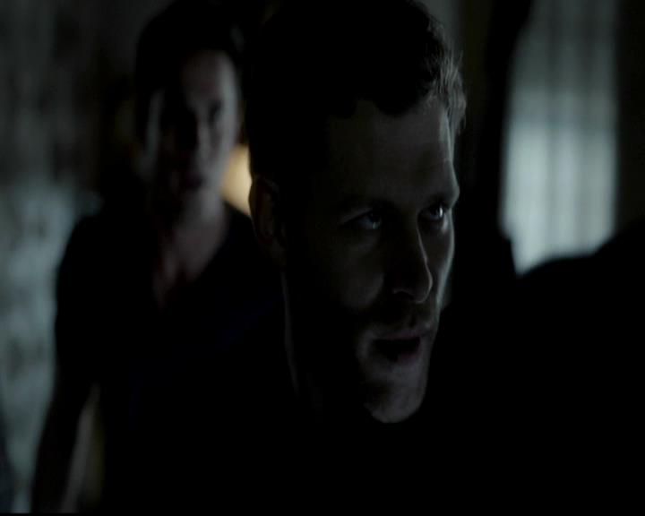 VampireDiariesWorld-dot-org_4x06WeAllGoALittleMadSometimes1616.jpg