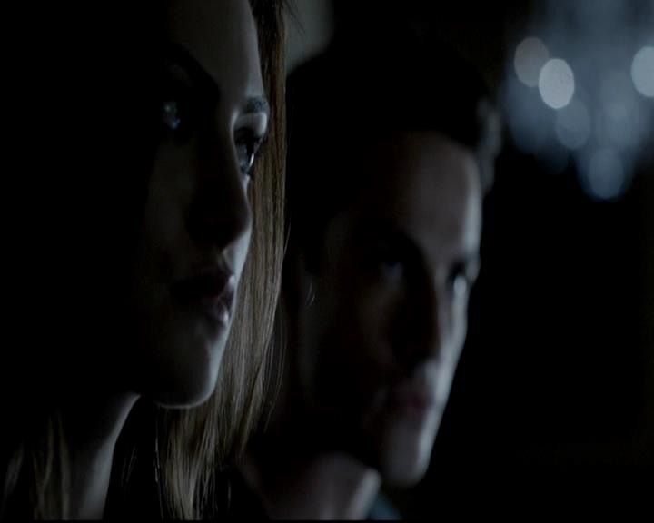 VampireDiariesWorld-dot-org_4x06WeAllGoALittleMadSometimes1638.jpg