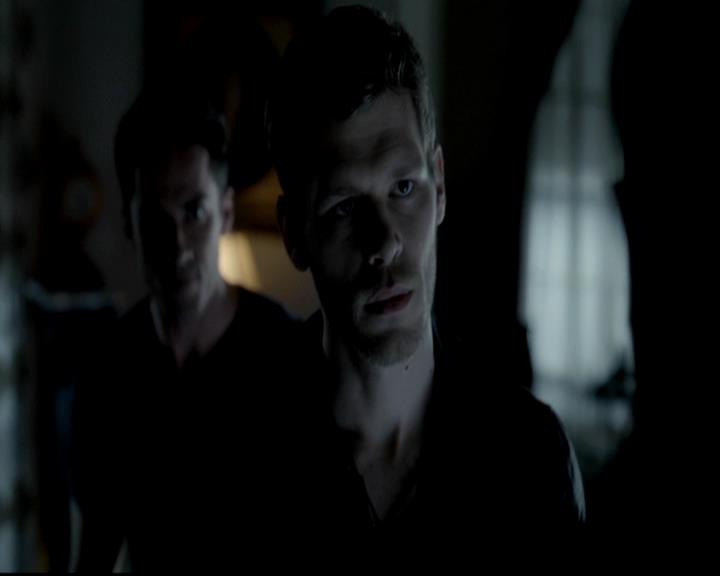 VampireDiariesWorld-dot-org_4x06WeAllGoALittleMadSometimes1640.jpg