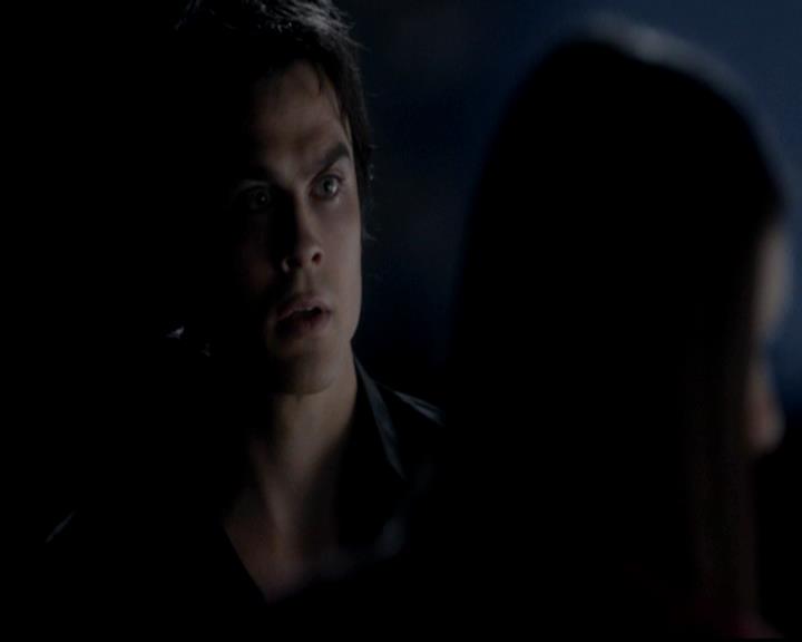 VampireDiariesWorld-dot-org_4x06WeAllGoALittleMadSometimes1679.jpg