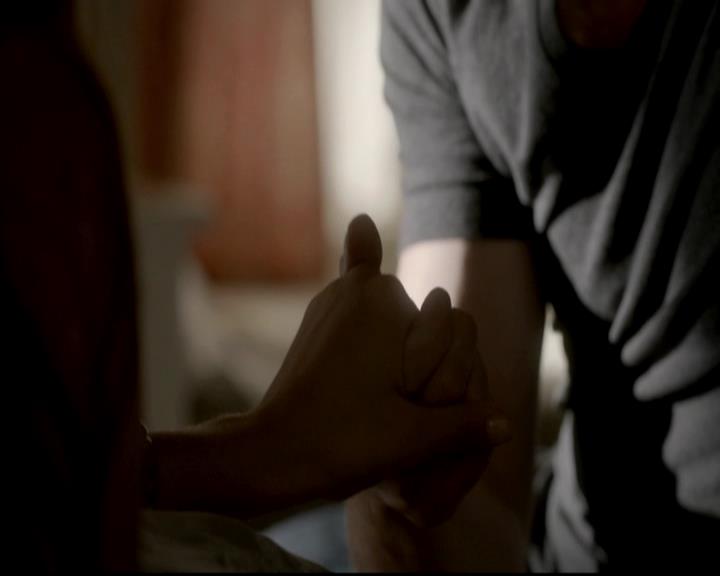 VampireDiariesWorld-dot-org_4x06WeAllGoALittleMadSometimes1787.jpg