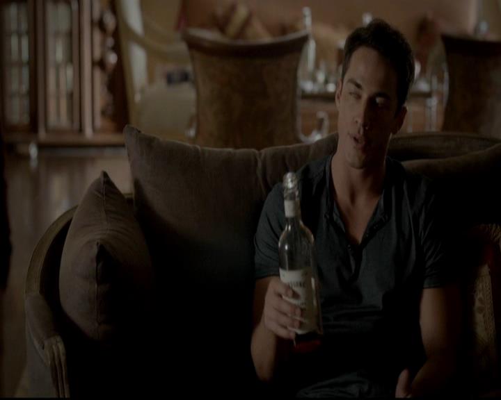 VampireDiariesWorld-dot-org_4x06WeAllGoALittleMadSometimes1852.jpg