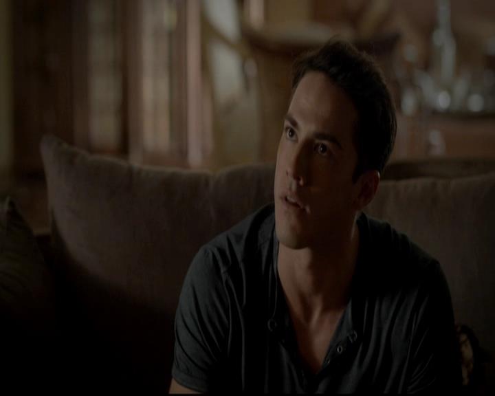 VampireDiariesWorld-dot-org_4x06WeAllGoALittleMadSometimes1872.jpg