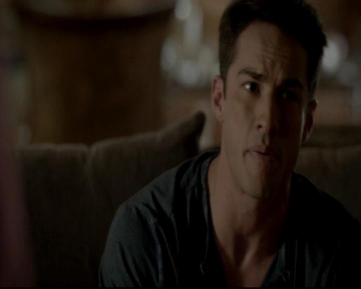 VampireDiariesWorld-dot-org_4x06WeAllGoALittleMadSometimes1876.jpg