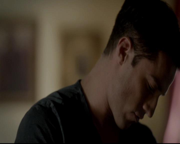 VampireDiariesWorld-dot-org_4x06WeAllGoALittleMadSometimes1908.jpg