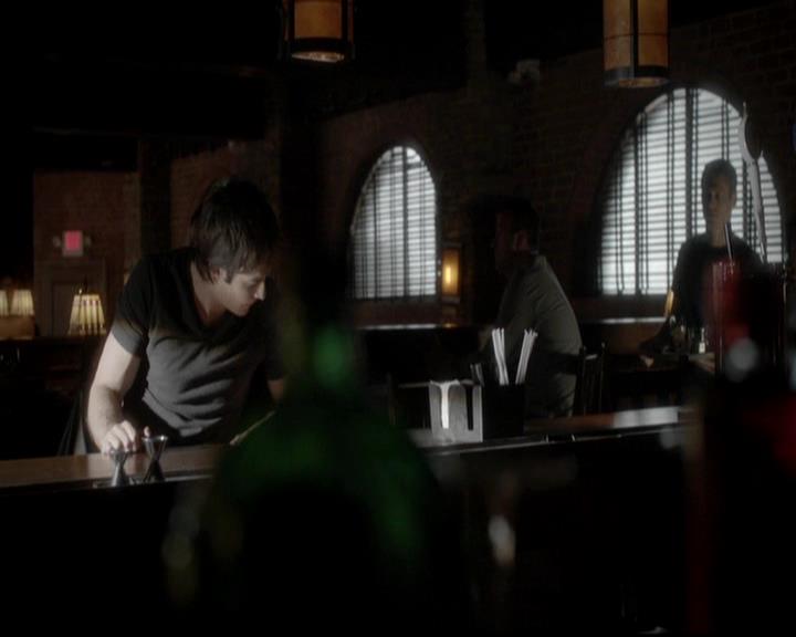 VampireDiariesWorld-dot-org_4x06WeAllGoALittleMadSometimes1927.jpg