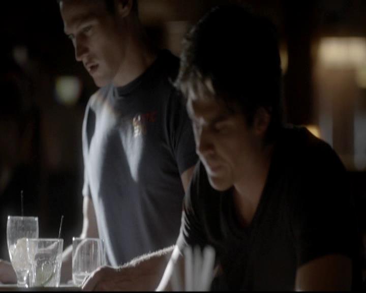 VampireDiariesWorld-dot-org_4x06WeAllGoALittleMadSometimes1932.jpg