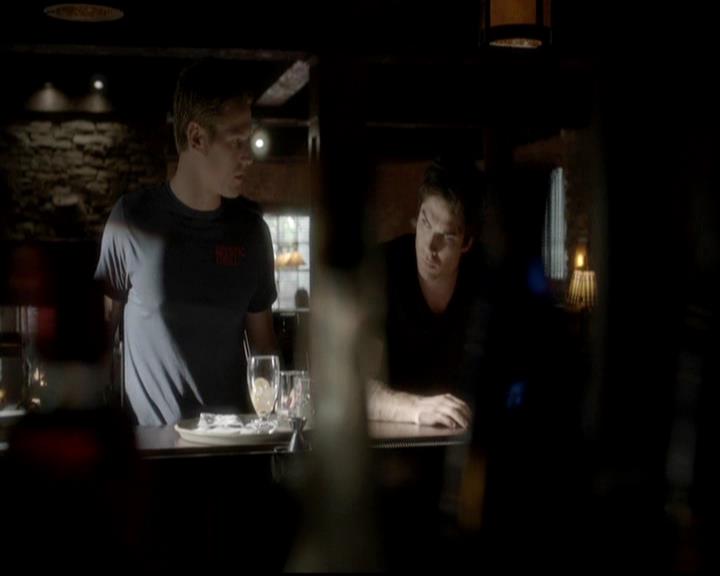 VampireDiariesWorld-dot-org_4x06WeAllGoALittleMadSometimes1935.jpg