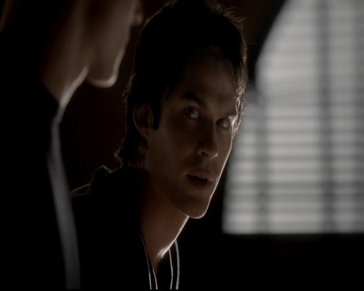 VampireDiariesWorld-dot-org_4x06WeAllGoALittleMadSometimes1940.jpg