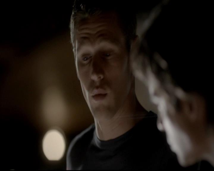 VampireDiariesWorld-dot-org_4x06WeAllGoALittleMadSometimes1954.jpg