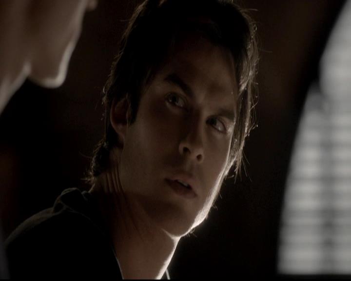 VampireDiariesWorld-dot-org_4x06WeAllGoALittleMadSometimes1980.jpg