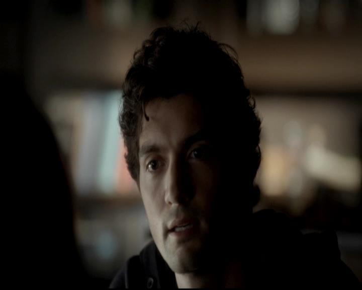 VampireDiariesWorld-dot-org_4x06WeAllGoALittleMadSometimes1999.jpg