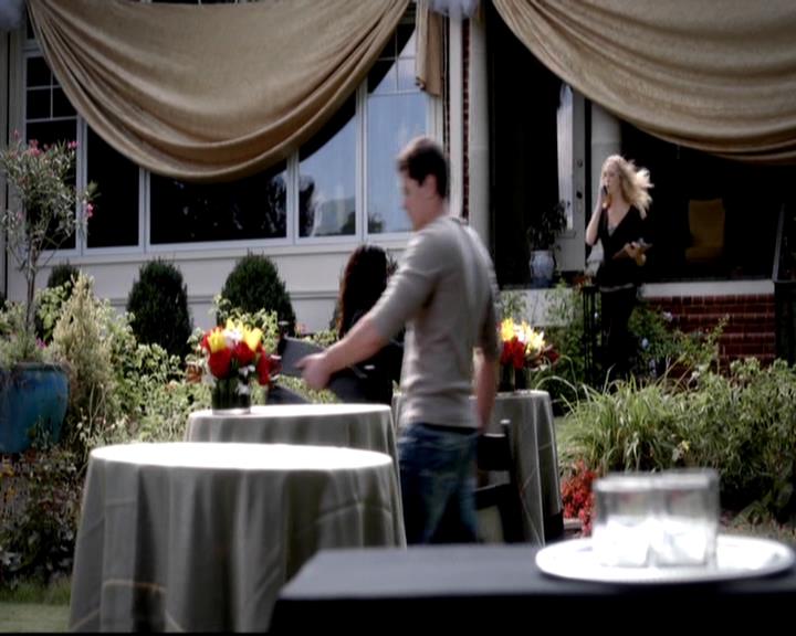 VampireDiariesWorld-dot-org_4x07MyBrothersKeeper0004.jpg