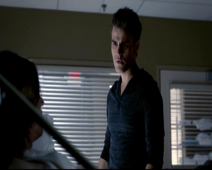 VampireDiariesWorld-dot-org_4x07MyBrothersKeeper0367.jpg