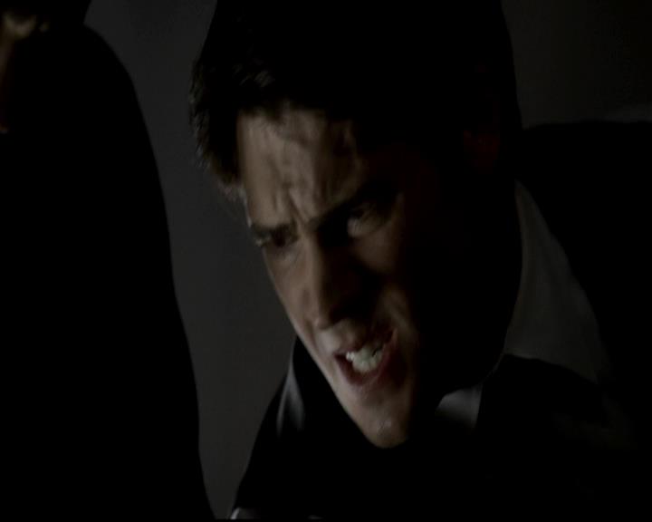 VampireDiariesWorld-dot-org_4x07MyBrothersKeeper0884.jpg