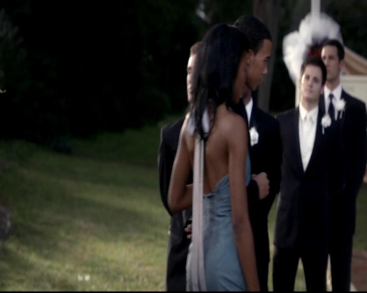 VampireDiariesWorld-dot-org_4x07MyBrothersKeeper1031.jpg