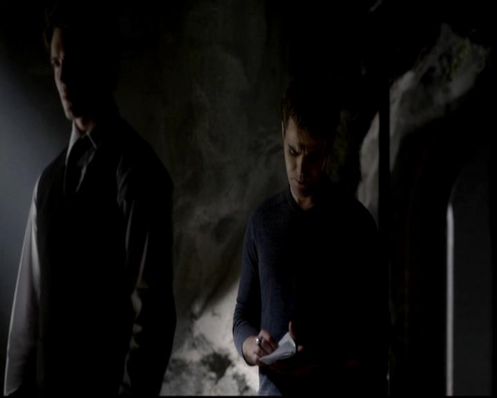 VampireDiariesWorld-dot-org_4x07MyBrothersKeeper1236.jpg