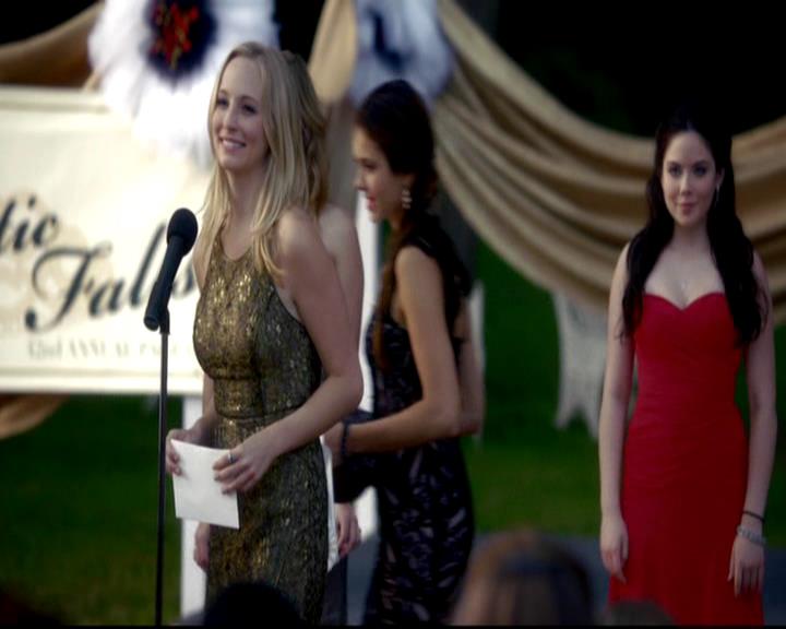 VampireDiariesWorld-dot-org_4x07MyBrothersKeeper1550.jpg