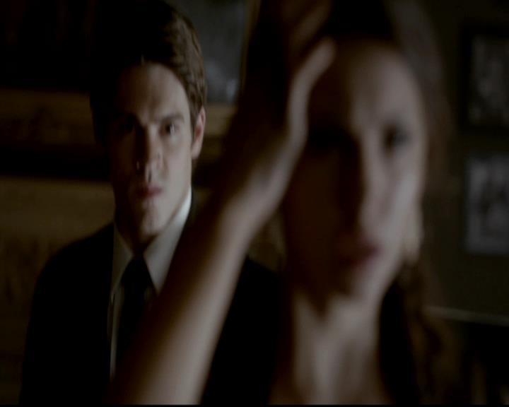 VampireDiariesWorld-dot-org_4x07MyBrothersKeeper1648.jpg