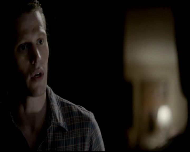 VampireDiariesWorld-dot-org_4x07MyBrothersKeeper1917.jpg