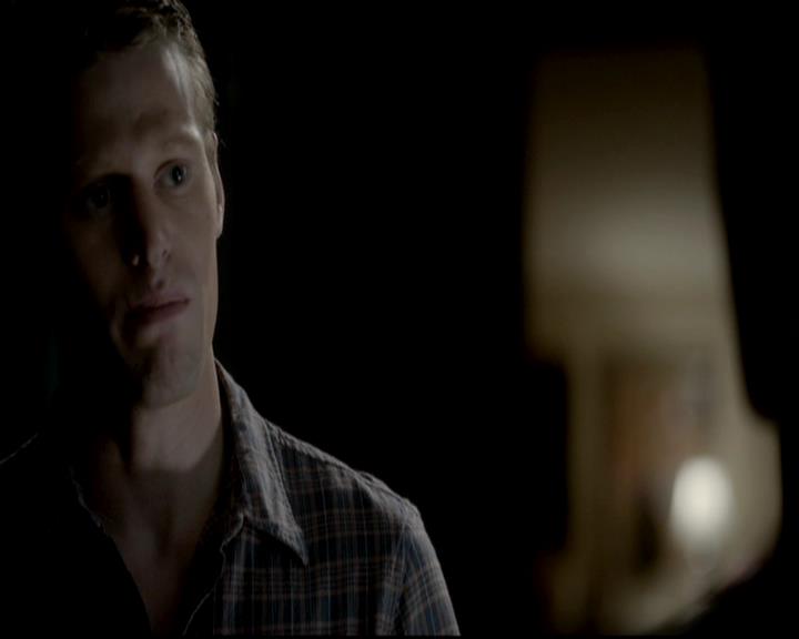 VampireDiariesWorld-dot-org_4x07MyBrothersKeeper1919.jpg