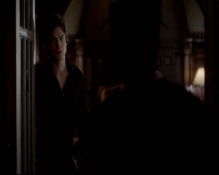 VampireDiariesWorld-dot-org_4x07MyBrothersKeeper1956.jpg