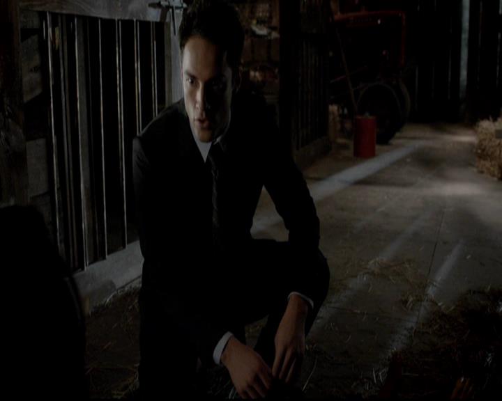 VampireDiariesWorld-dot-org_4x07MyBrothersKeeper1969.jpg