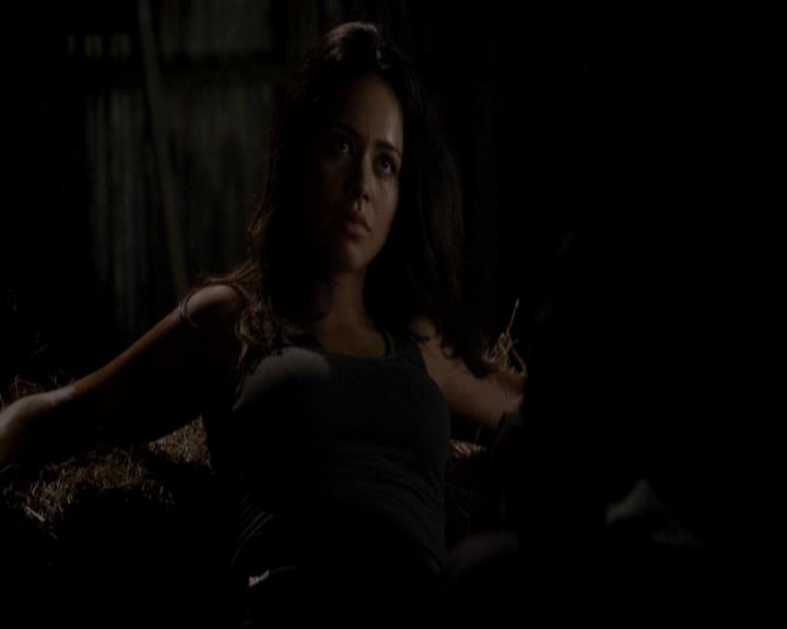 VampireDiariesWorld-dot-org_4x07MyBrothersKeeper1971.jpg