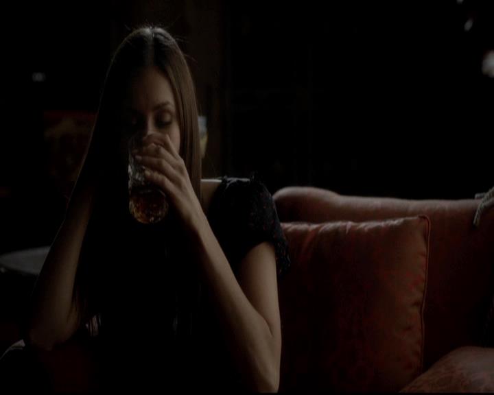 VampireDiariesWorld-dot-org_4x07MyBrothersKeeper2012.jpg