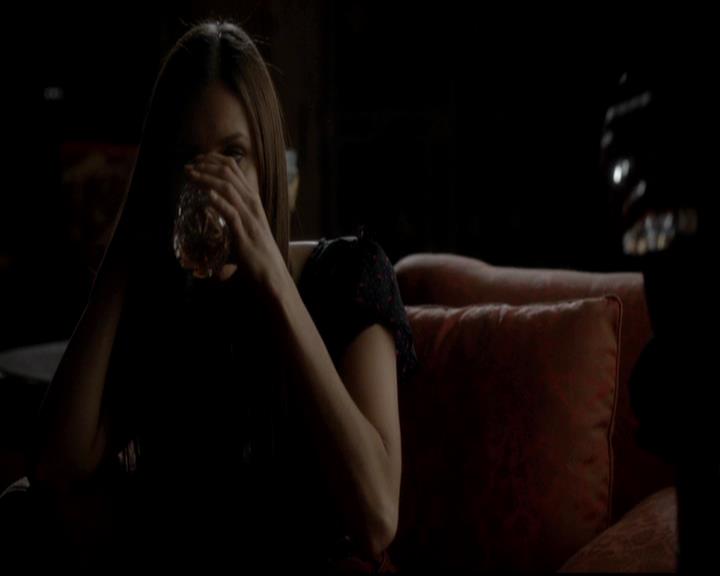 VampireDiariesWorld-dot-org_4x07MyBrothersKeeper2013.jpg