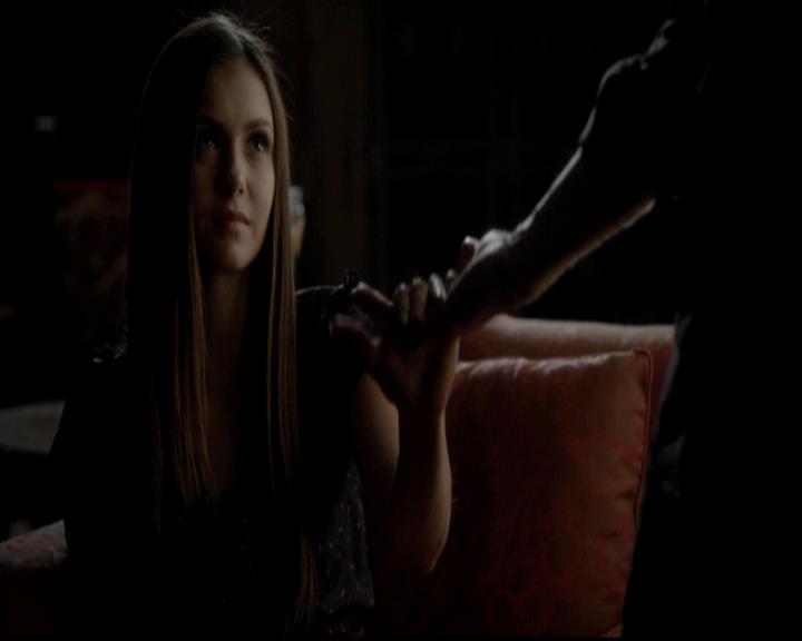 VampireDiariesWorld-dot-org_4x07MyBrothersKeeper2084.jpg