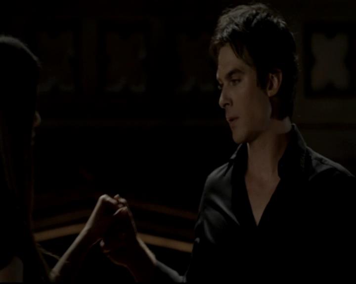 VampireDiariesWorld-dot-org_4x07MyBrothersKeeper2091.jpg