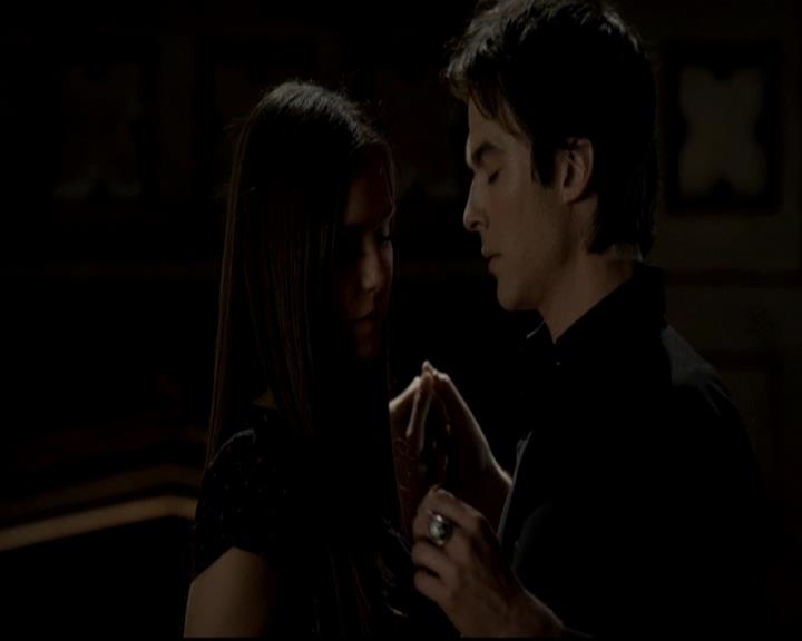 VampireDiariesWorld-dot-org_4x07MyBrothersKeeper2093.jpg