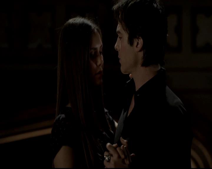 VampireDiariesWorld-dot-org_4x07MyBrothersKeeper2098.jpg