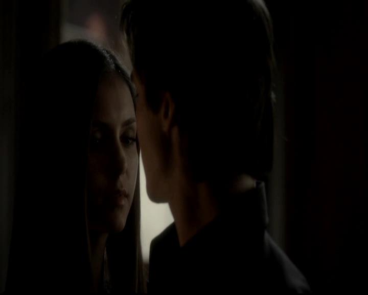 VampireDiariesWorld-dot-org_4x07MyBrothersKeeper2101.jpg