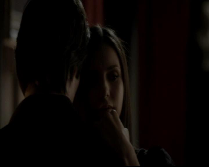 VampireDiariesWorld-dot-org_4x07MyBrothersKeeper2106.jpg