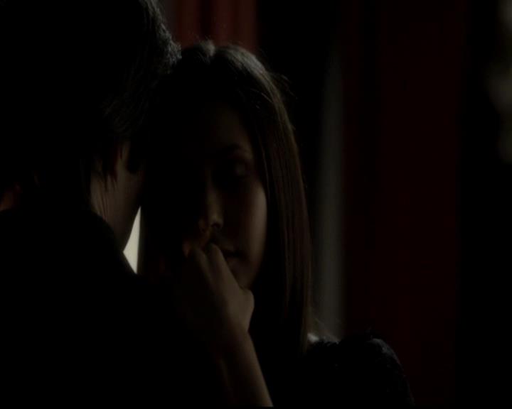 VampireDiariesWorld-dot-org_4x07MyBrothersKeeper2108.jpg