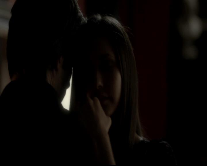 VampireDiariesWorld-dot-org_4x07MyBrothersKeeper2109.jpg