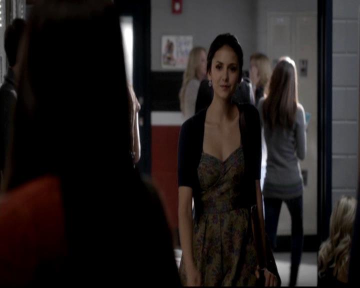 VampireDiariesWorld-dot-org_4x08WellAlwaysHaveBourbonStreet0309.jpg