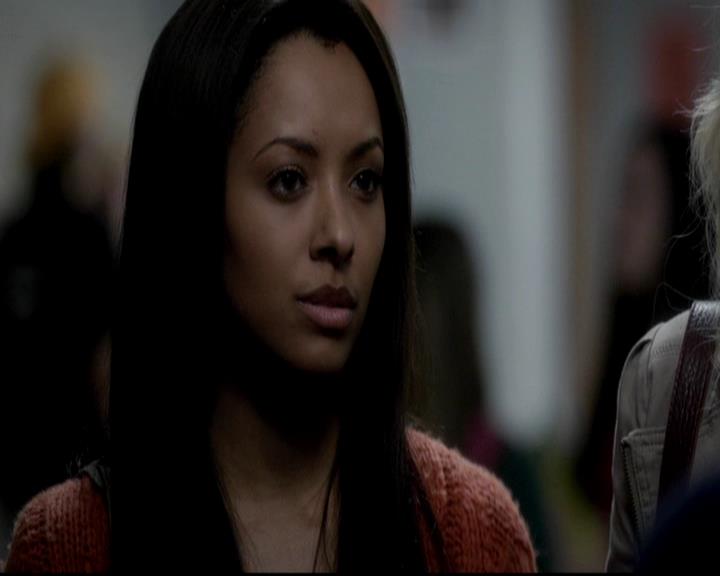 VampireDiariesWorld-dot-org_4x08WellAlwaysHaveBourbonStreet0313.jpg