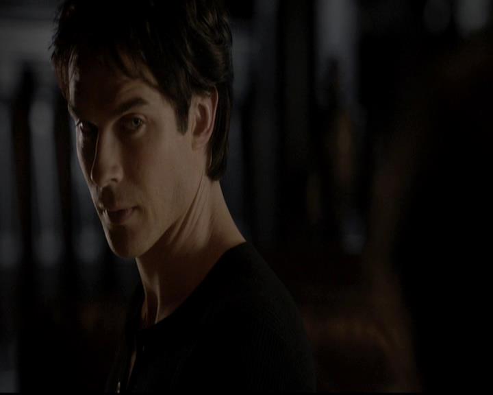 VampireDiariesWorld-dot-org_4x08WellAlwaysHaveBourbonStreet0541.jpg