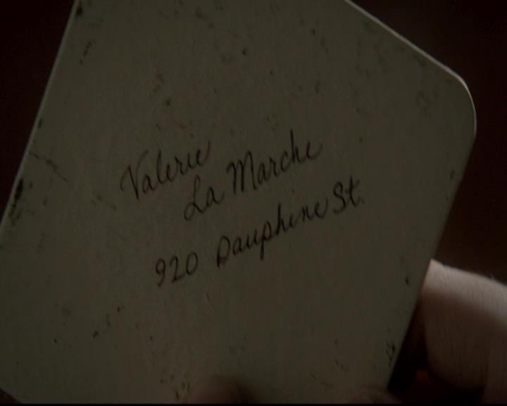 VampireDiariesWorld-dot-org_4x08WellAlwaysHaveBourbonStreet0616.jpg