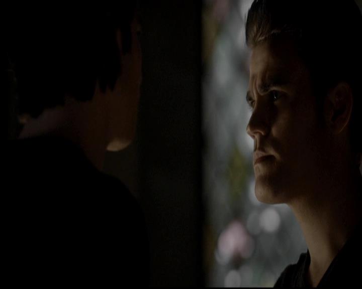 VampireDiariesWorld-dot-org_4x08WellAlwaysHaveBourbonStreet0626.jpg