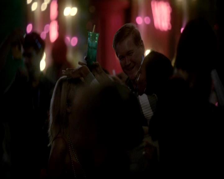 VampireDiariesWorld-dot-org_4x08WellAlwaysHaveBourbonStreet0719.jpg