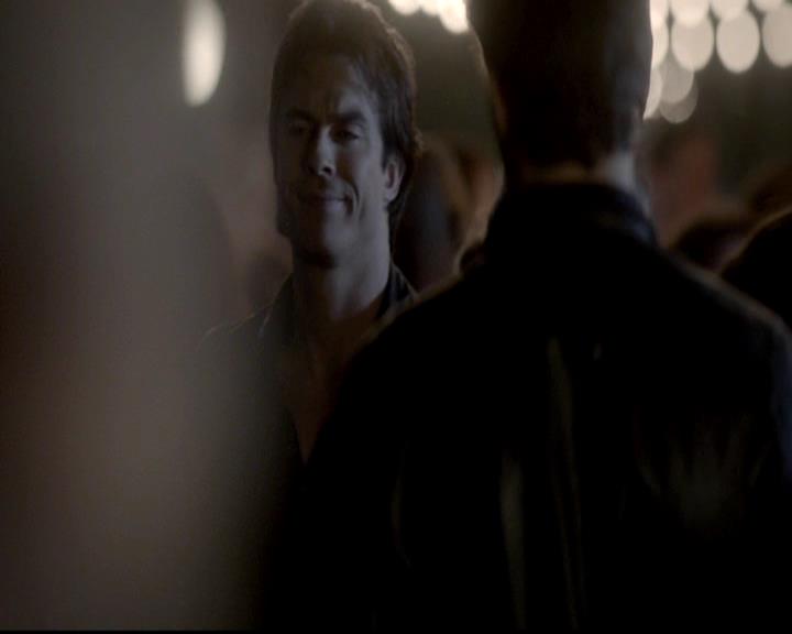 VampireDiariesWorld-dot-org_4x08WellAlwaysHaveBourbonStreet0748.jpg