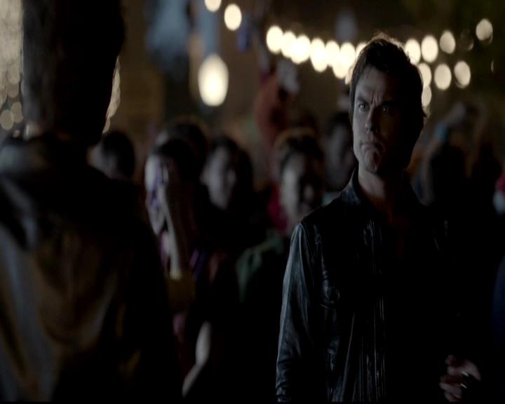 VampireDiariesWorld-dot-org_4x08WellAlwaysHaveBourbonStreet0757.jpg