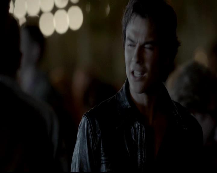 VampireDiariesWorld-dot-org_4x08WellAlwaysHaveBourbonStreet0760.jpg