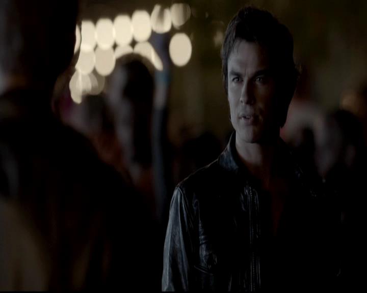 VampireDiariesWorld-dot-org_4x08WellAlwaysHaveBourbonStreet0764.jpg