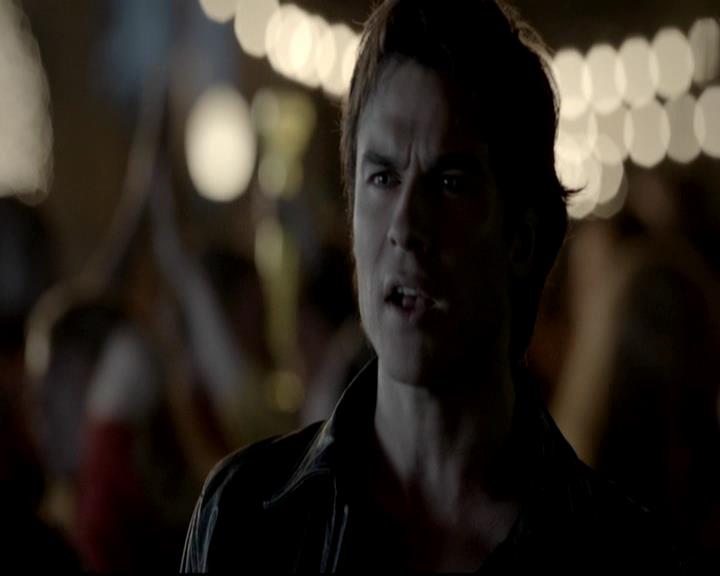 VampireDiariesWorld-dot-org_4x08WellAlwaysHaveBourbonStreet0767.jpg